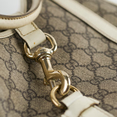 Gucci GG Surpreme Shoulder Bag Beige