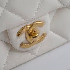 Chanel White Pearl Adjustable Stap