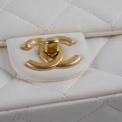 Chanel White Pearl Adjustable Stap