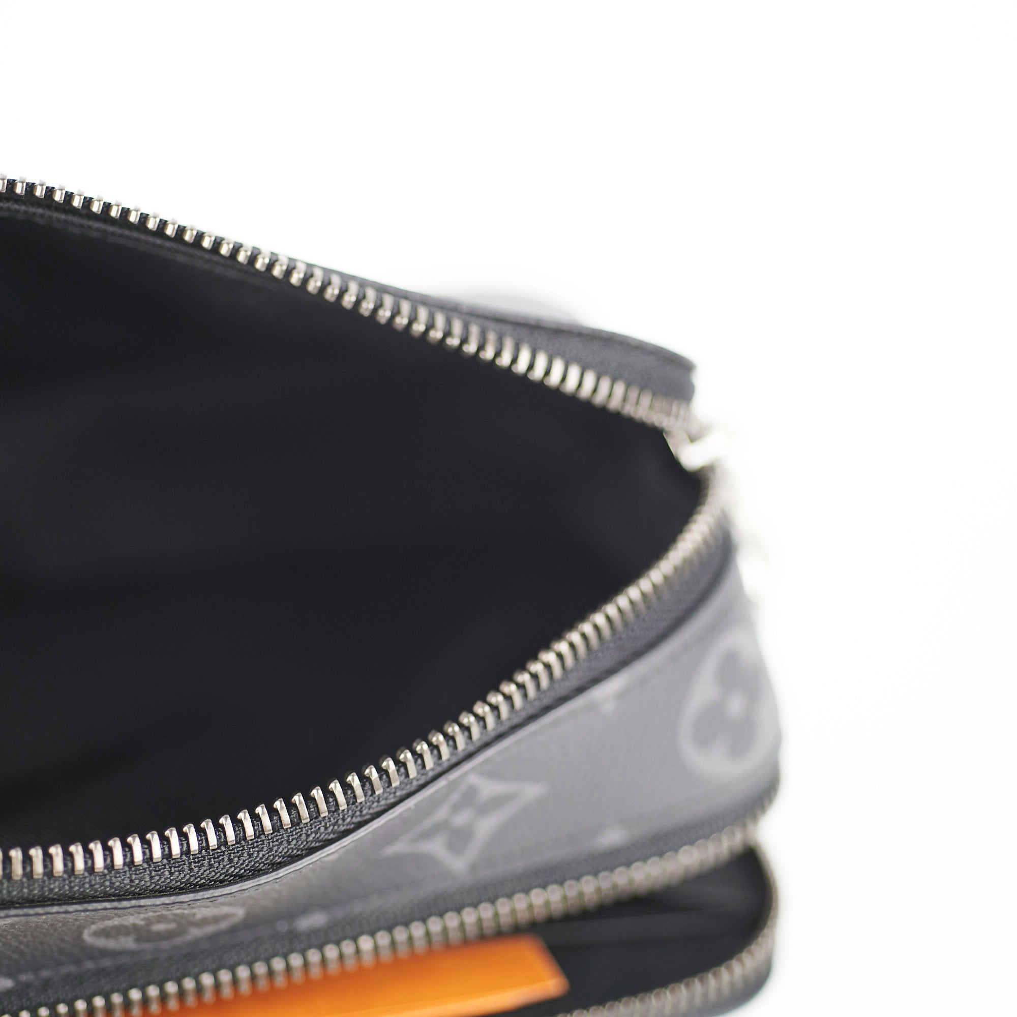 Louis Vuitton Alpha Wearable Wallet Monogram Eclipse Bag - THE