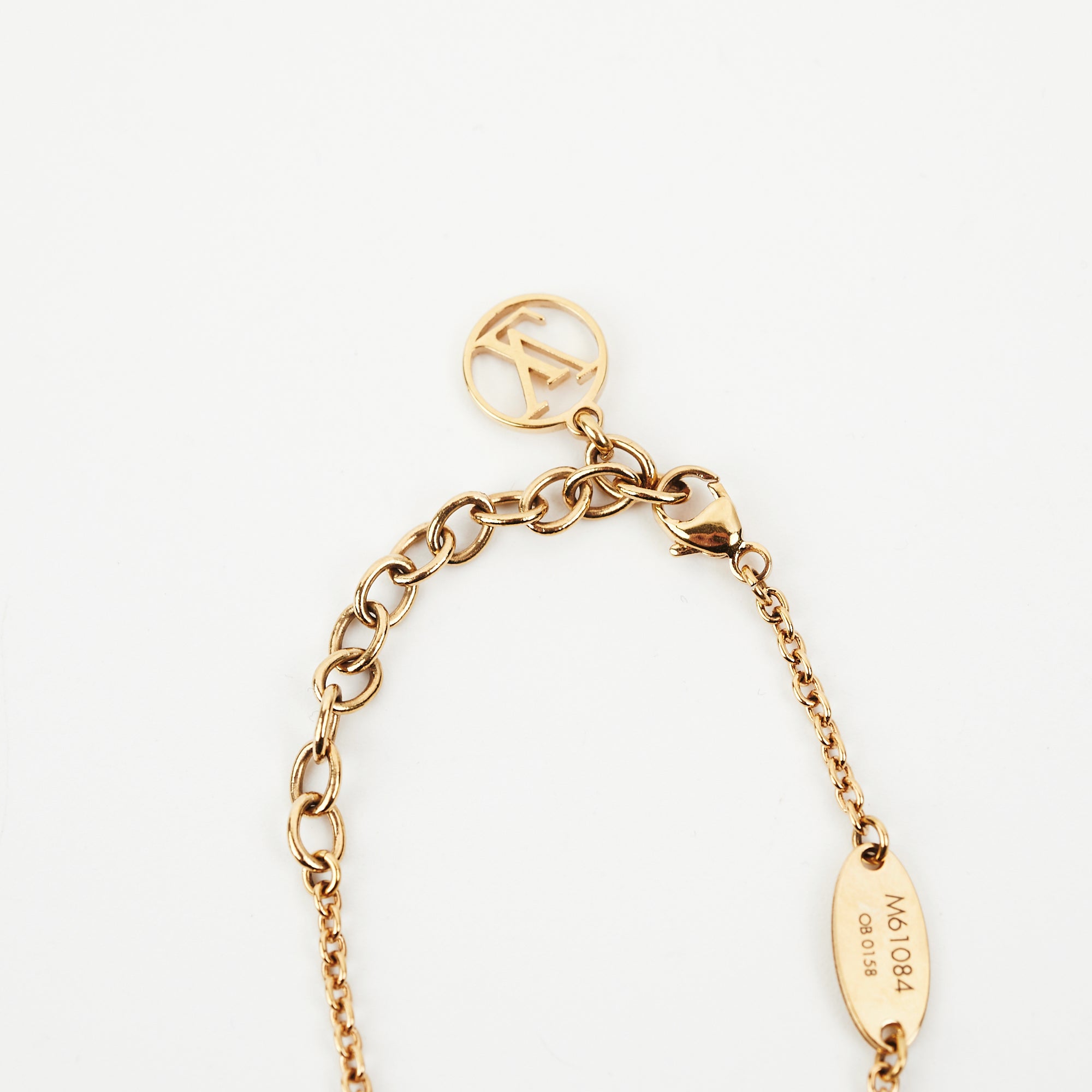 Louis Vuitton Essential V Bracelet Authenticated By Lxr