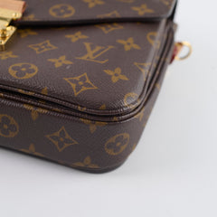Deal of The Week - Louis Vuitton Pochette Metis Monogram Microchip