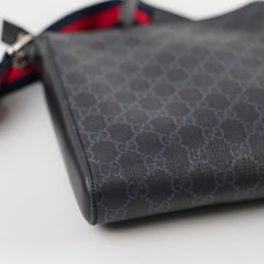 Gucci GG Supreme Messenger Bag Black