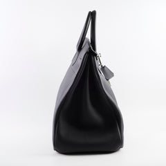 Black handbag 