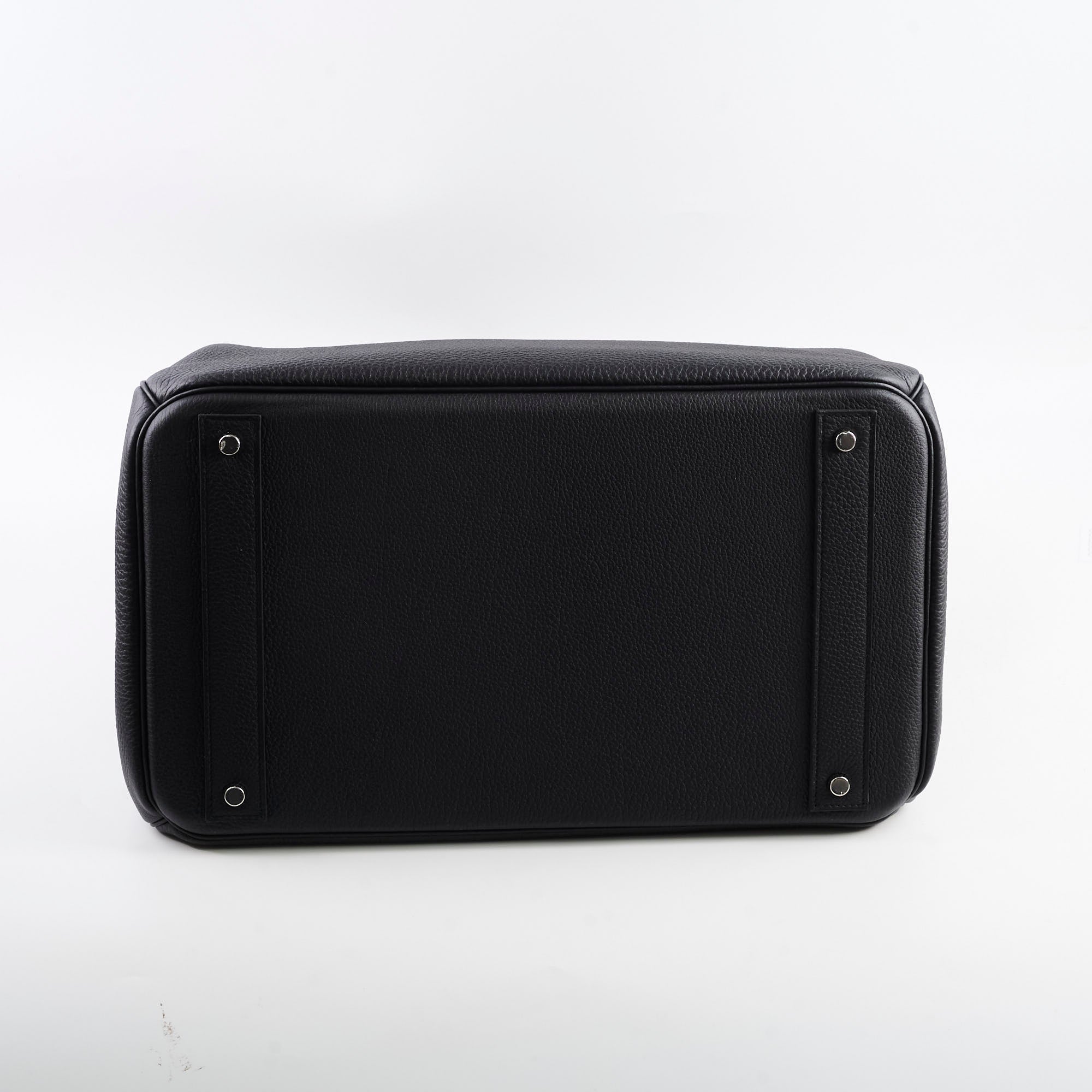 Black rectangular pouch 