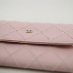 Chanel Matelasse Leather Pink Clip Cardholder