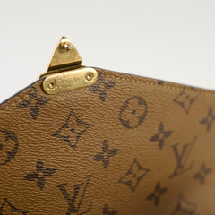 Louis Vuitton Pochette Metis Monogram Reverse