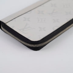 Louis Vuitton Taigarama Zippy Wallet White