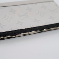 Louis Vuitton Taigarama Zippy Wallet White