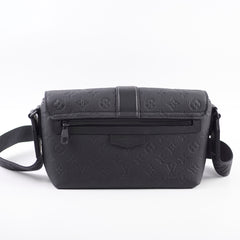 Louis Vuitton S-Cape Messenger Monogram Taurillon Black