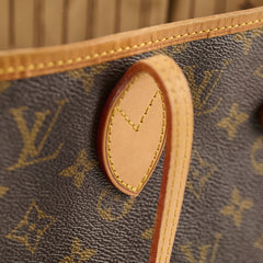 Louis Vuitton Neverfull MM Monogram