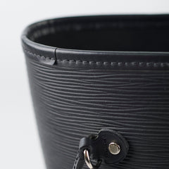 Louis Vuitton Epi Neverfull MM Black