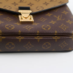 Louis Vuitton Pochette Metis Reverse Monogram