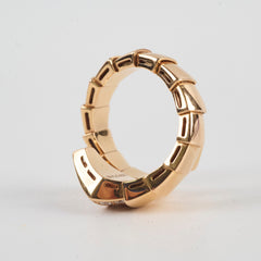 Gold ring with geometric design 