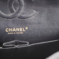 Chanel Caviar Medium Medium/Large Classic Flap Black