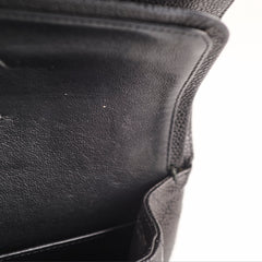 Chanel Caviar Medium Medium/Large Classic Flap Black