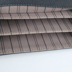 Louis Vuitton Pochette Metis Empreinte Black