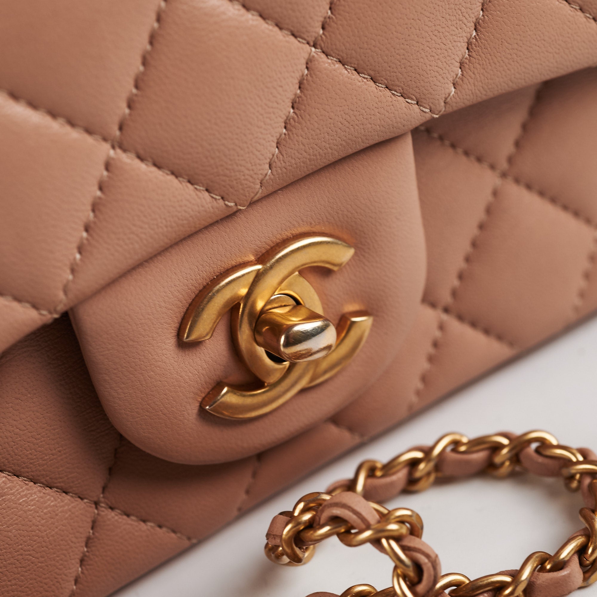 Chanel mini nude Clearance