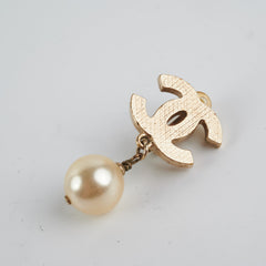 Chanel CC Logo Pearl Drop Earring Costume Jewellery