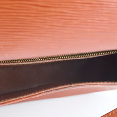 Louis Vuitton Vintage Crossbody Bag Epi Leather Tan Brown
