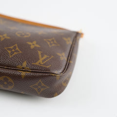 Louis Vuitton x Murakami Panda Pochette Accessoires Monogram 2004