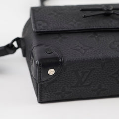 Louis Vuitton Steamer Wearable Wallet Taurillion Monogram Black