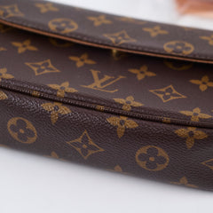 Louis Vuitton Ivy Crossbody Bag Monogram