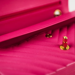 Chanel Medium/Large Classic Flap Chevron Lambskin Fuchsia Pink