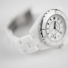 Chanel J12 Ceramic White Watch Quartz 33mm