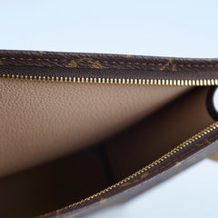 Louis Vuitton Toiletry Pouch 26 Monogram