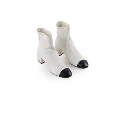 Chanel 22A Short Ankle Boots White - Size 39