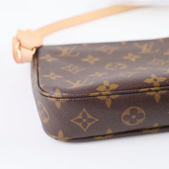 Louis Vuitton Pochette Accessories Monogram (New Style)
