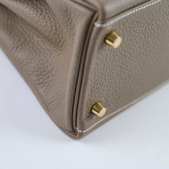 Hermes Kelly 28 Etoupe GHW W Stamp