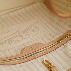 Louis Vuitton Neverfull MM Tote Damier Azur Canvas Creme