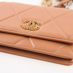 Chanel 19 Wallet On Chain WOC Caramel