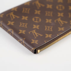 Louis Vuitton Pouch M Monogram