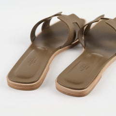 Hermes Oran Sandals Etoupe - Size 39.5