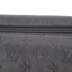 Louis Vuitton Discovery Bumbag Monogram Shadow Black