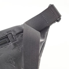 Louis Vuitton Discovery Bumbag Monogram Shadow Black