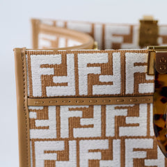 Fendi Sunshine Medium Rafia Beige / White