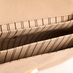 Louis Vuitton Pochette Metis Empreinte Beige