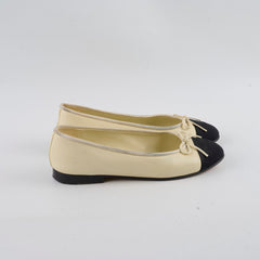 Chanel Cream White Ballet Flats Size 37C