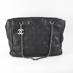 Chanel Quilted Chain Tote Tote Black
