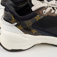 Louis Vuitton Run 55 Sneakers Size 40
