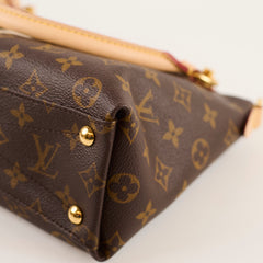 Louis Vuitton V Tote BB Monogram Pink