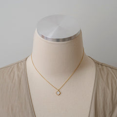 Van Cleef & Arpels Sweet Alhambra Mother Of Pearl MOP Yellow Gold Necklace