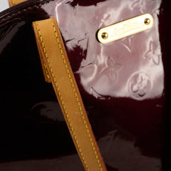Louis Vuitton Bellevue GM Amarante Vernis + Bag Charm