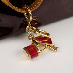 Louis Vuitton Bellevue GM Amarante Vernis + Bag Charm