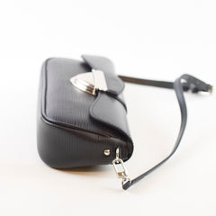Louis Vuitton Montaigne Clutch Black
