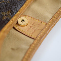 Louis Vuitton Galleria PM Monogram